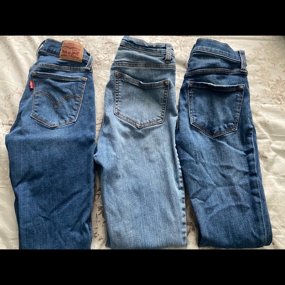 SOLD- Jeans - Picture 1 of 7